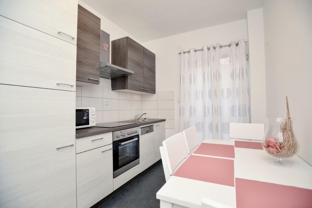 Luxury Apartments Boduja Sukošan Exteriör bild